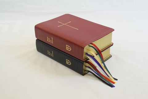 The Book of Common Prayer and Hymnal 1982 Combination: Black Leather by Church Publishing Incorporated