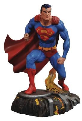 Superman PVC Figure by Diamond Select
